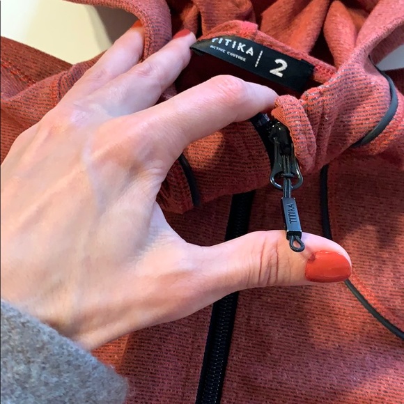 Titika running zip up jacket - Picture 3 of 5